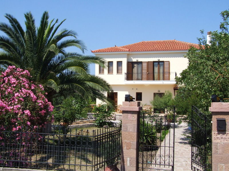 Nadia Apartments Molyvos المظهر الخارجي الصورة
